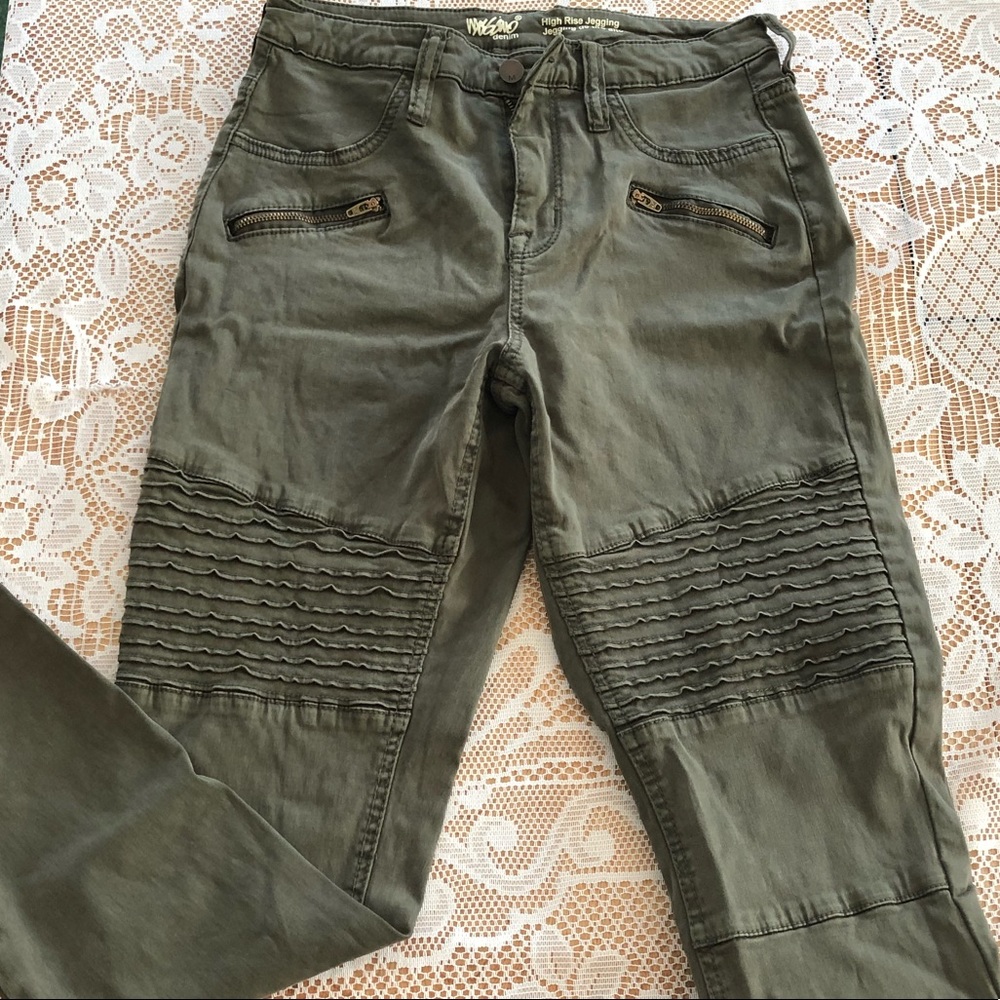 Olive green cargo like jeans